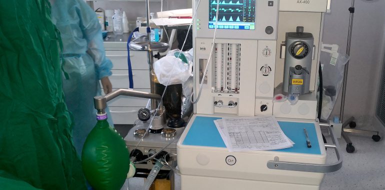 Reikšminga „Nesweb“ dovana gydymo įstaigoms – anesteziniai ventiliavimo aparatai